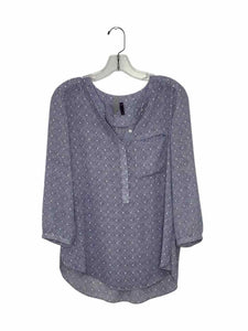 Not Your Daughter's Size Small Blue Print Pre-Owned Shirt- Ladies