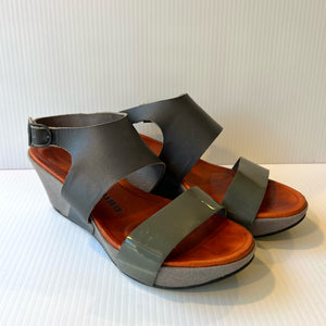 Tsubo Size 8.5 Grey Shoes- Ladies
