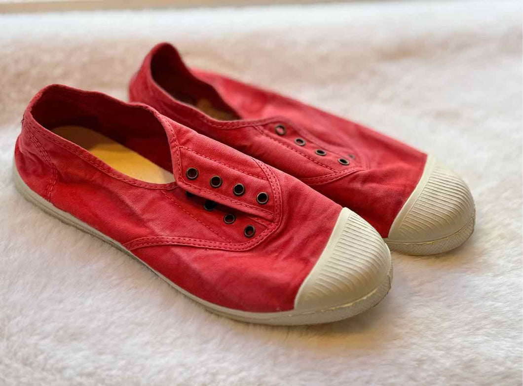 Size 40 Red Sneaker Pre-Owned Shoes- Ladies