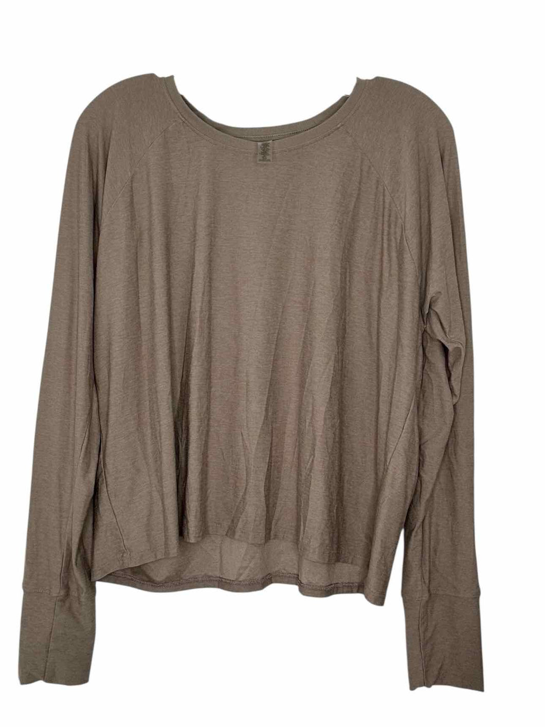 Beyond Yoga Size Medium Lt. Brown Pre-Owned Activewear- T-Shirt