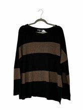 Load image into Gallery viewer, Vince Size Large Charcoal Pre-Owned Sweater- Ladies
