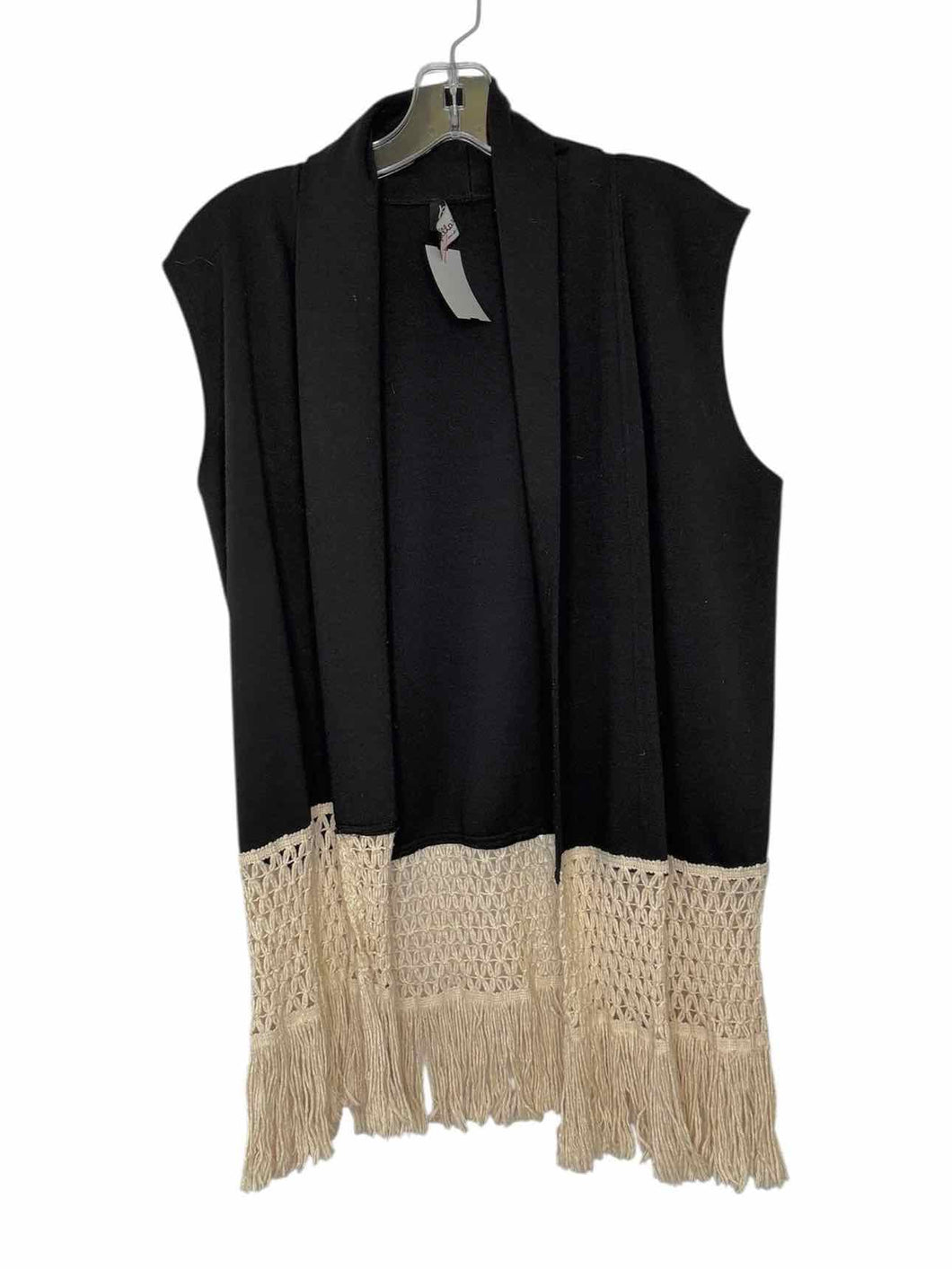 Size Medium Blk/Bge Pre-Owned Sweater- Ladies
