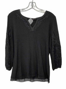 WH/BM Size Small Black Pre-Owned Top- Ladies